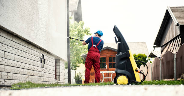 Best Pool Deck Cleaning  in St Joseph, IL